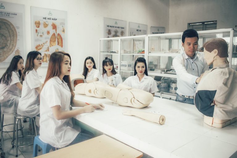 Học Cao đẳng Điều dưỡng TPHCM năm 2022 là xu hướng lựa chọn của nhiều thí sinh