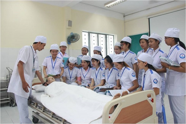 Ngành Điều dưỡng có được giảm học phí không?